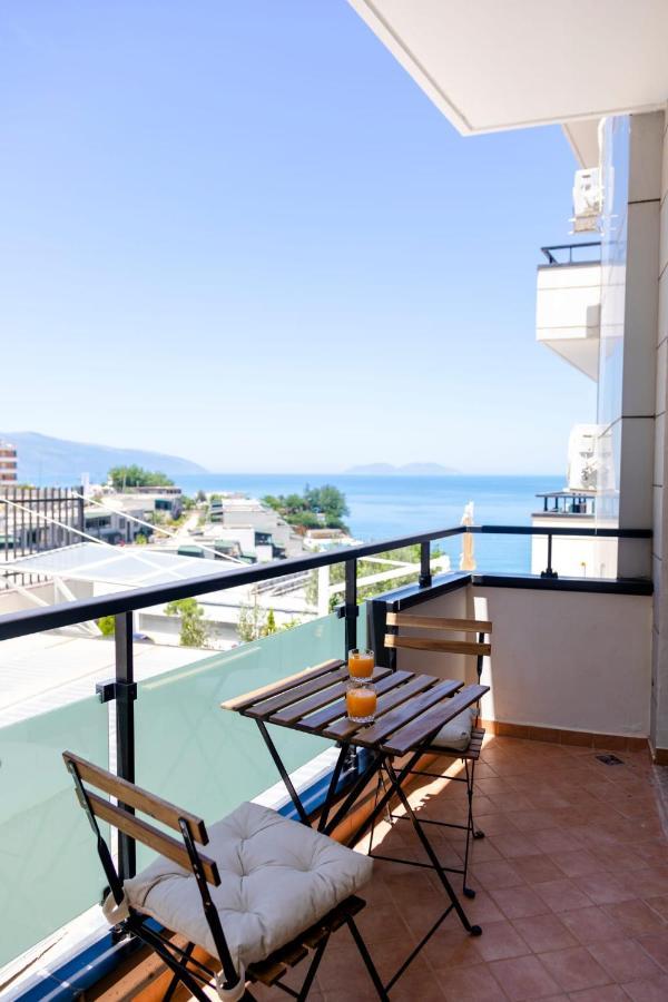 Bay Inn Apartment Sea Front Вльора Екстер'єр фото