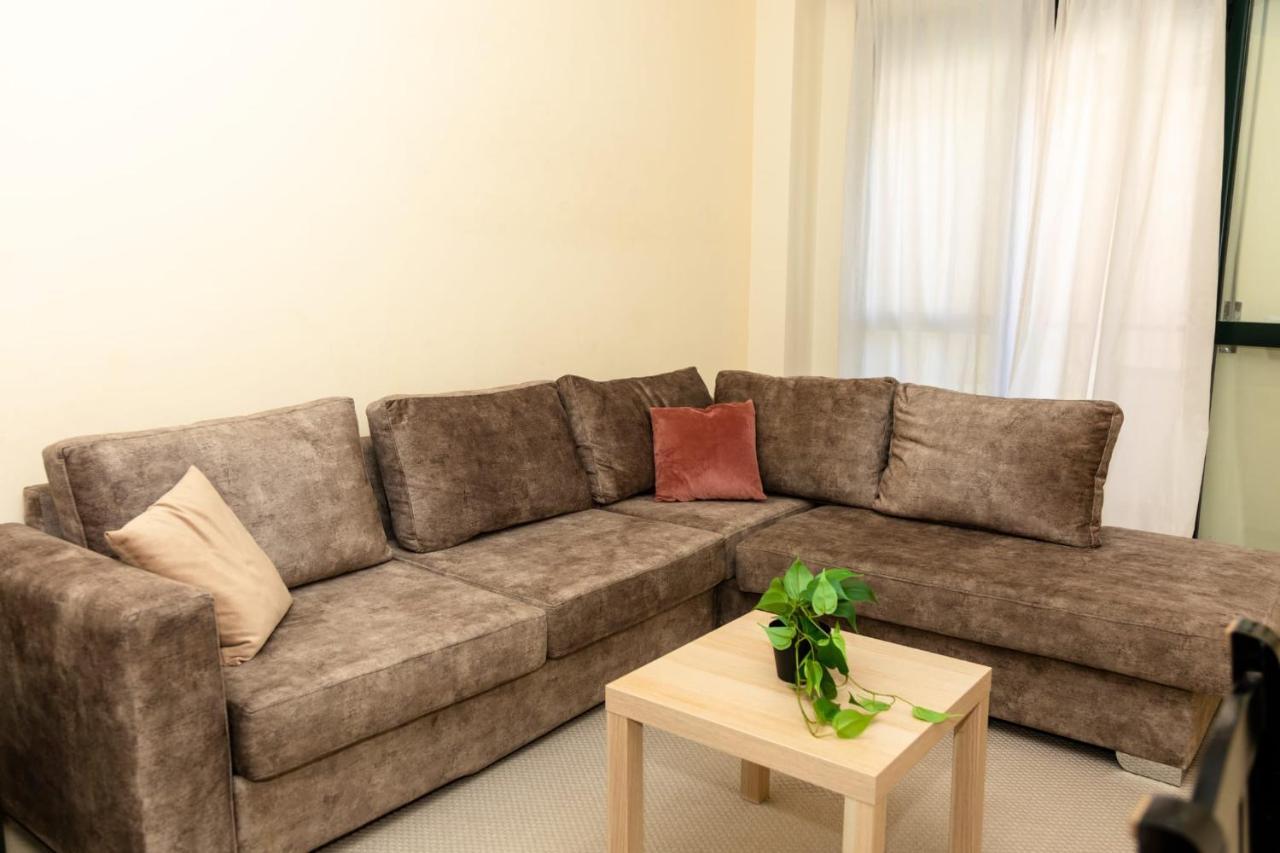 Bay Inn Apartment Sea Front Вльора Екстер'єр фото