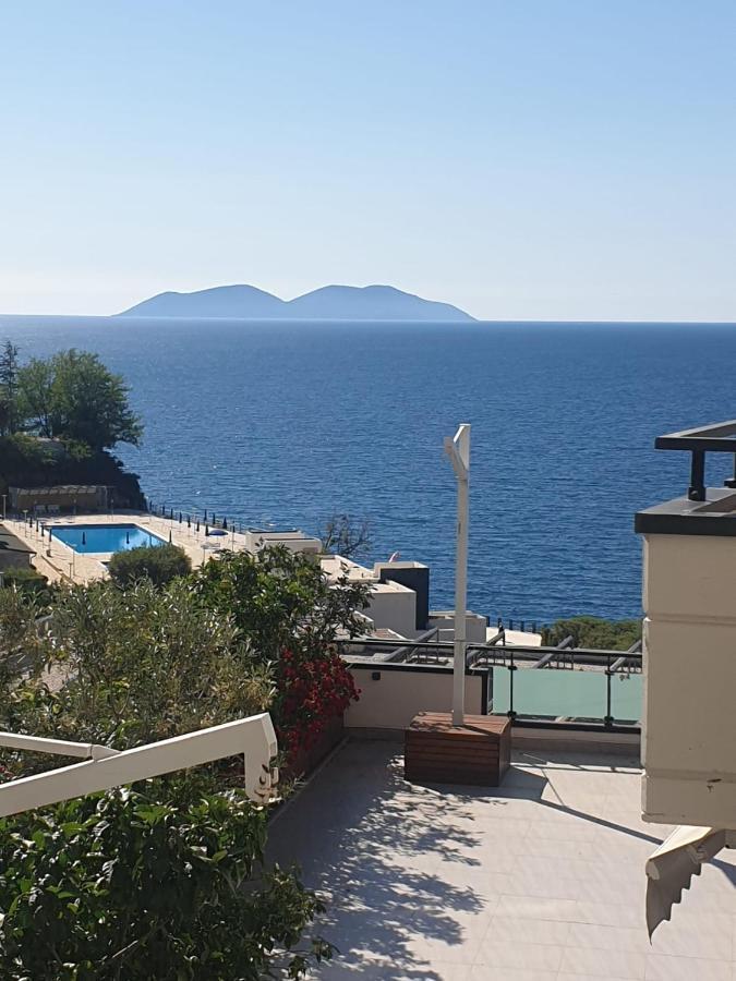 Bay Inn Apartment Sea Front Вльора Екстер'єр фото