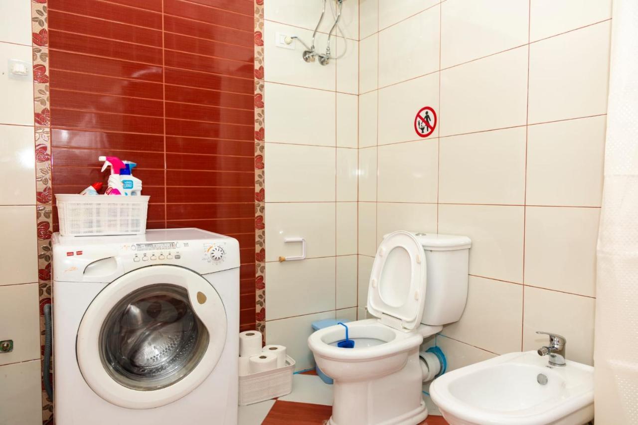 Bay Inn Apartment Sea Front Вльора Екстер'єр фото